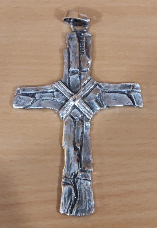 CROCE PETTORALE METALLO ARGENTATA