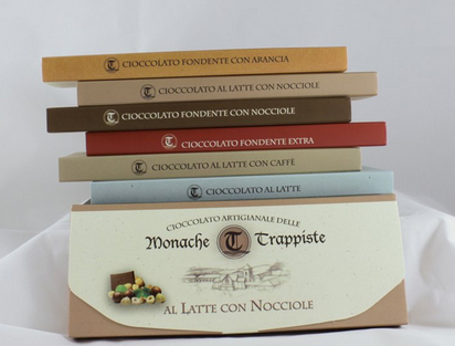 CIOCCOLATO AL LATTE CON NOCCIOLE