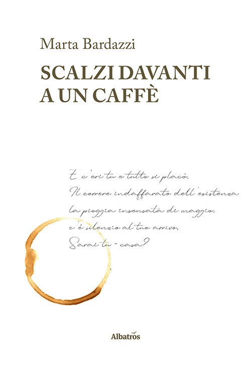 Scalzi davanti a un caffè
