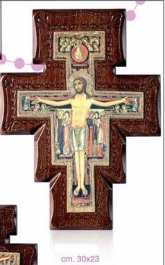 CROCE SAN DAMIANO - La croce è realizzata su legno scuro. Dimensione: 30x23 cm.