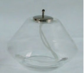 LAMPADA VETRO TRASPARENTE - Realizzata in vetro trasparente. Altezza cm 10, diametro cm 14.