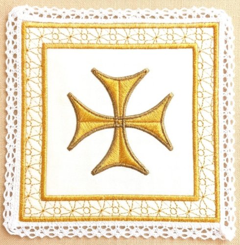 PALLA CROCE MALTA IN RASO - Misure: 16,5 x 16,5 cm