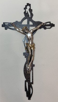 CROCE METALLO CORPO ARGENTATO 20X35CM
