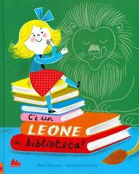 C'&egrave; un leone in biblioteca!