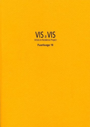 Vis &agrave; vis. Fuoriluogo