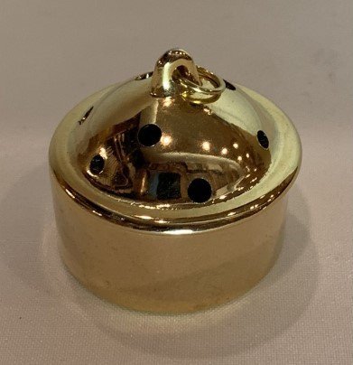SCATOLINA CON COPERCHIO - Realizzata in ottone.