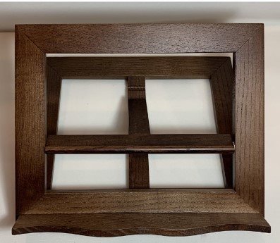 LEGGIO IN LEGNO - Dimensioni 24 x 18 cm.