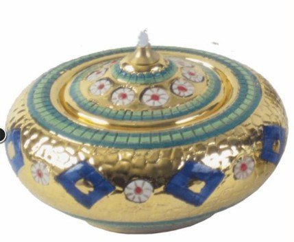 LAMPADA DA ALTARE STILE "BIZANTINO" - Realizzato in ceramica decorata oro zecchino. Diametro cm 12.