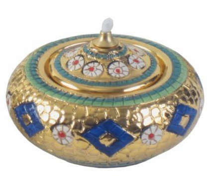 LAMPADA DA ALTARE STILE BIZANTINO - Realizzato in ceramica decorata oro zecchino. Diametro cm 10.