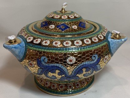 LAMPADA TRE FUOCHI - Realizzato in ceramica decorata oro zecchino. Misure 20  x 13 cm.