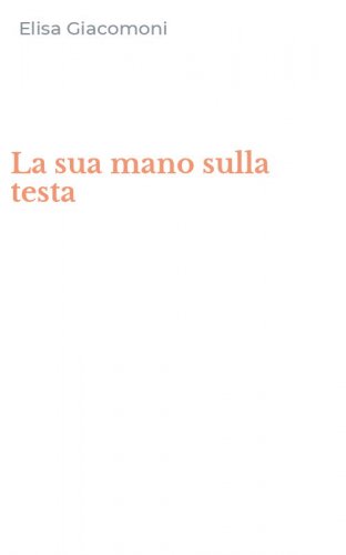 La sua mano sulla testa