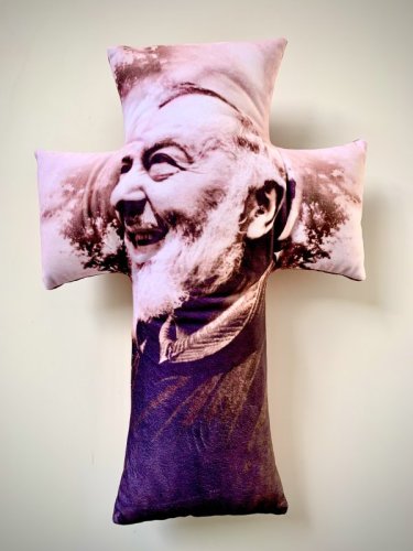 SAN PIO DA PIETRELCINA - Cuscino imbottito a forma di croce