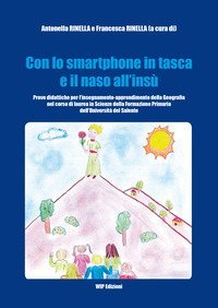 Con lo smartphone in tasca e il naso all'ins&ugrave;